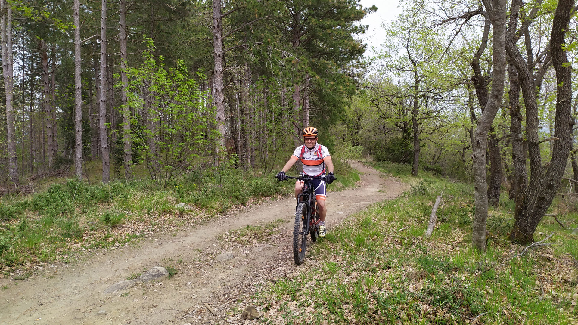In bici (MTB) — Tappa 1: Ascoli Piceno – Abetito (Montegallo)